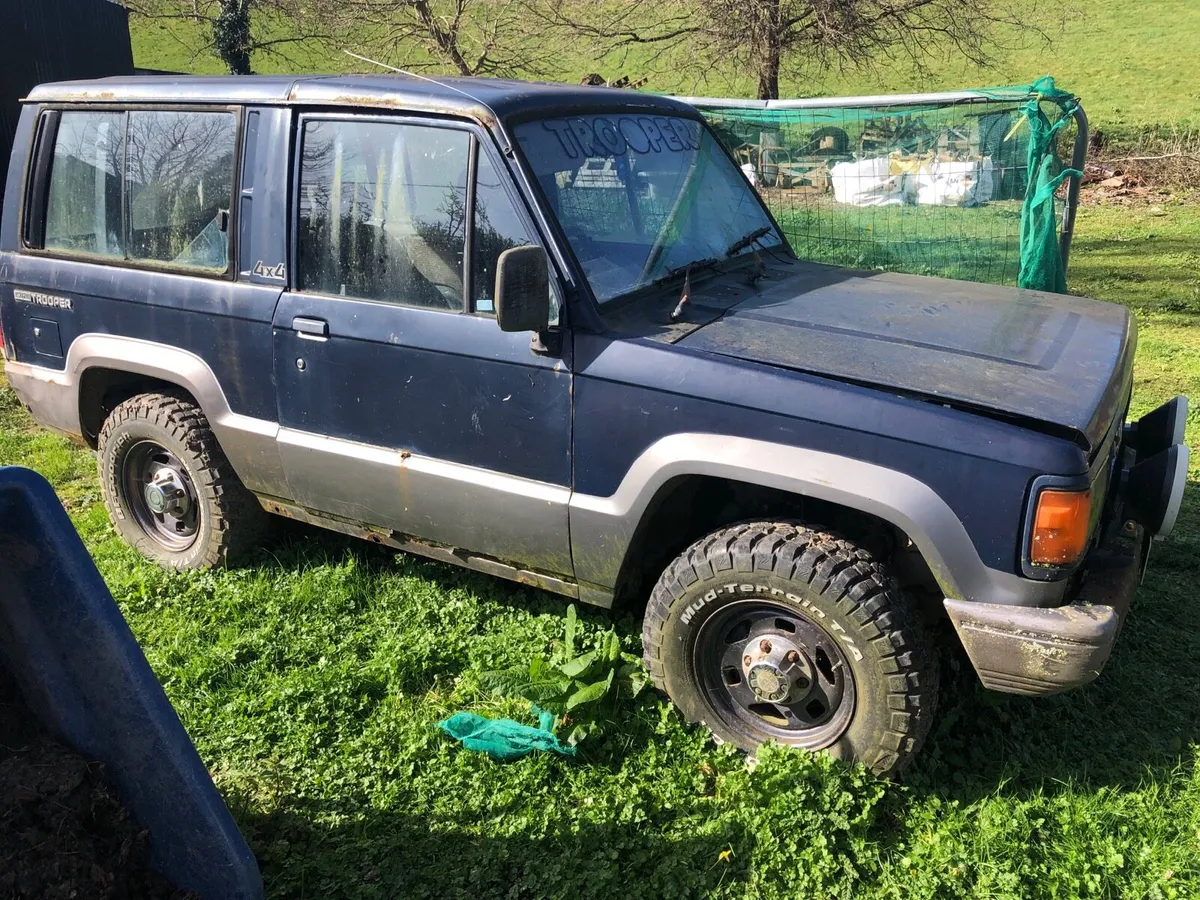 89 Isuzu Trooper x2 - Image 1