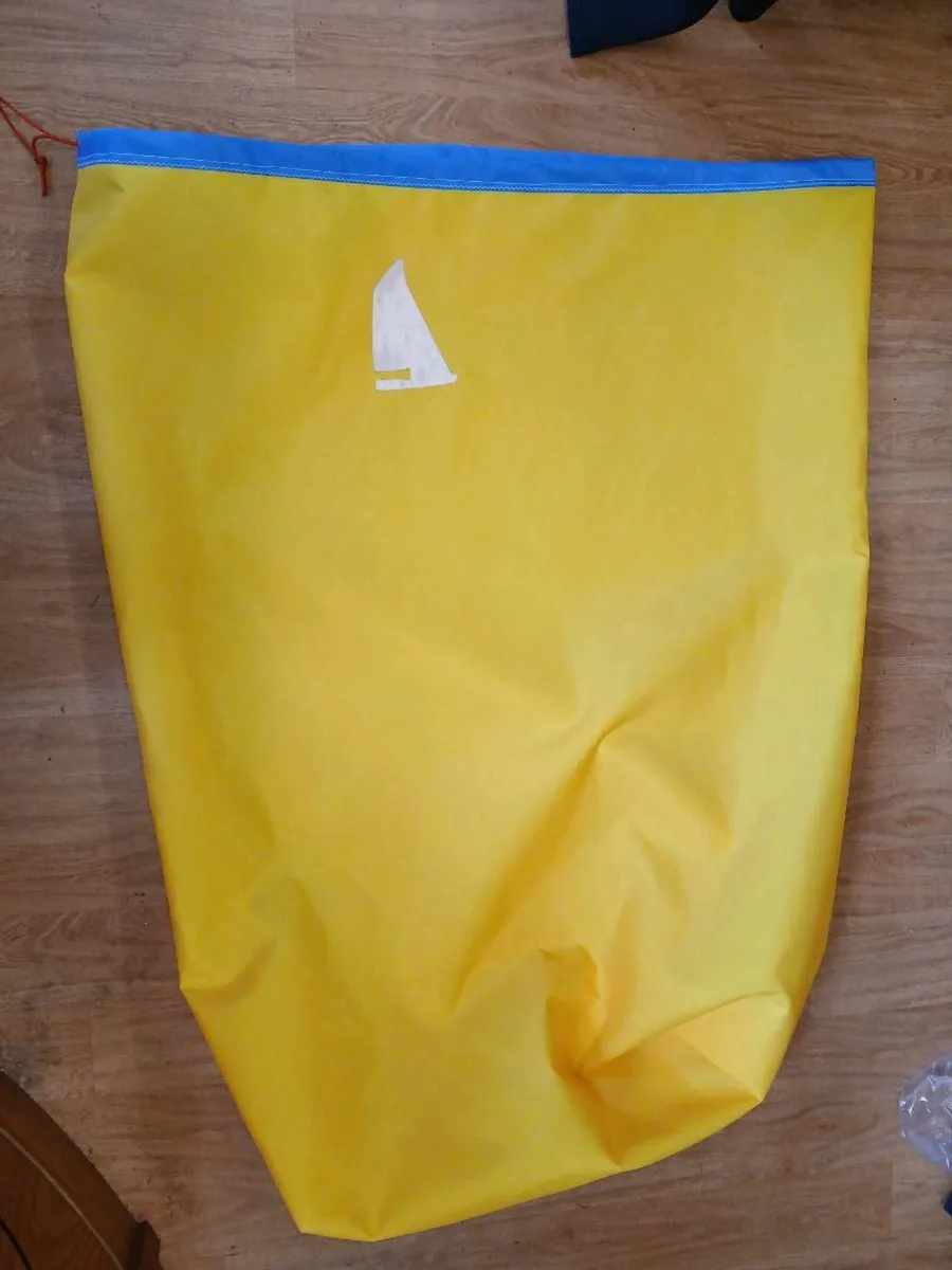 SALE: New Extra Large Sailbag for Cruiser Sail etc - Image 1