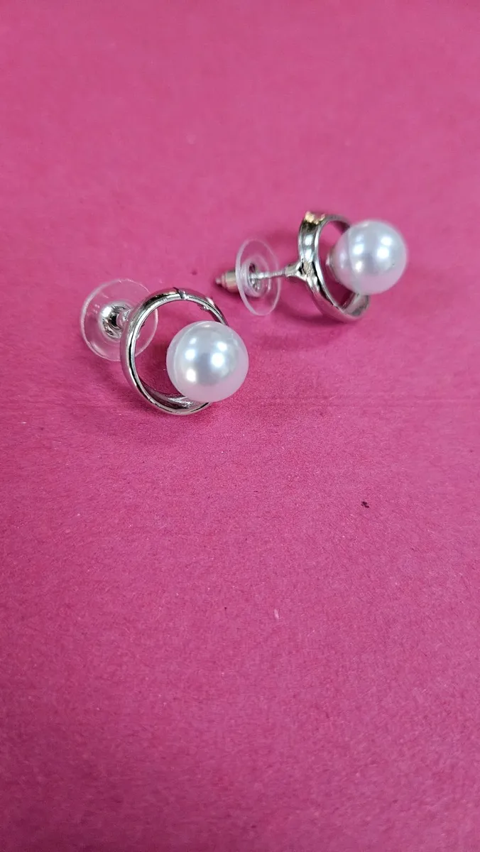 New Earrings - Image 2