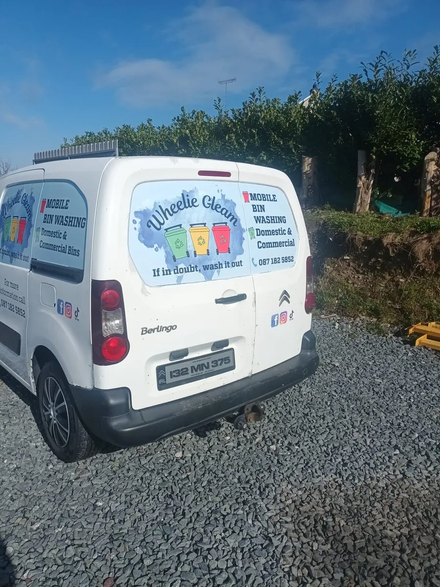 13 Berlingo 3 seats tax & test - Image 3