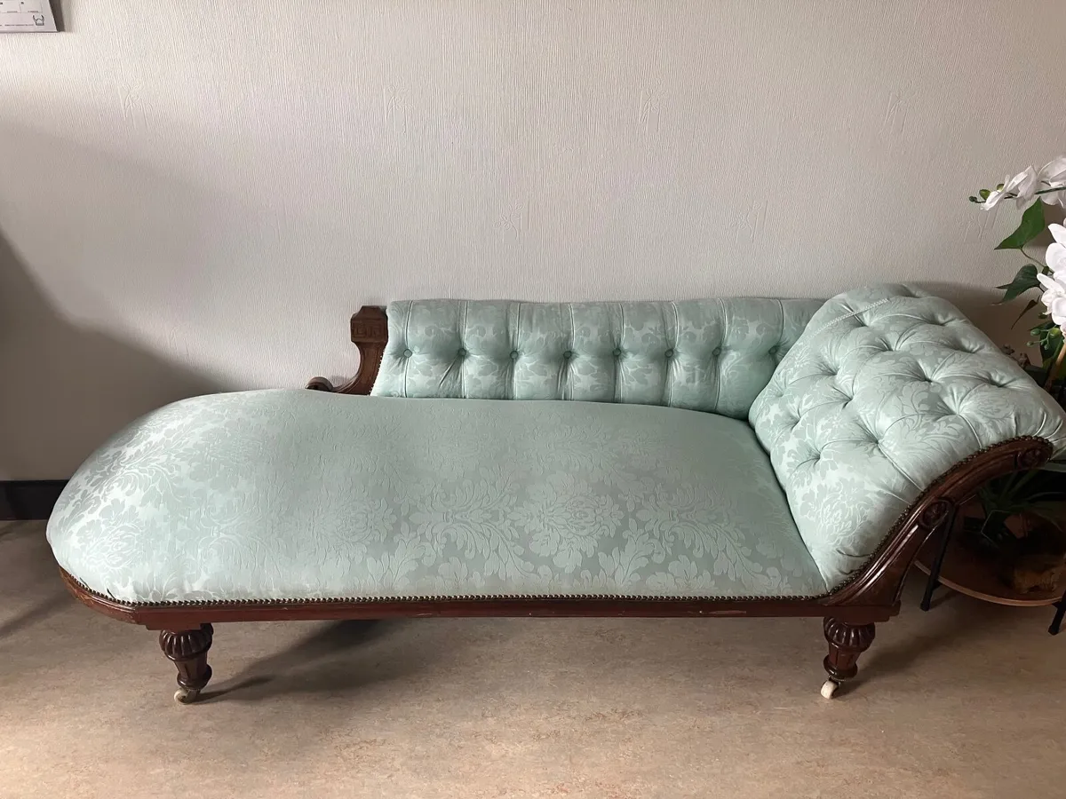 Antique chaise longue fully restored - Image 2