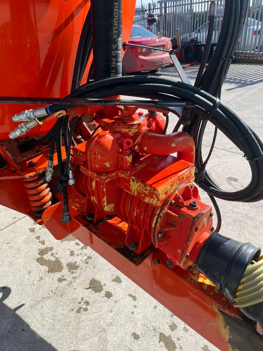 2005 Abbey 1600 gallon slurry tank - Image 3