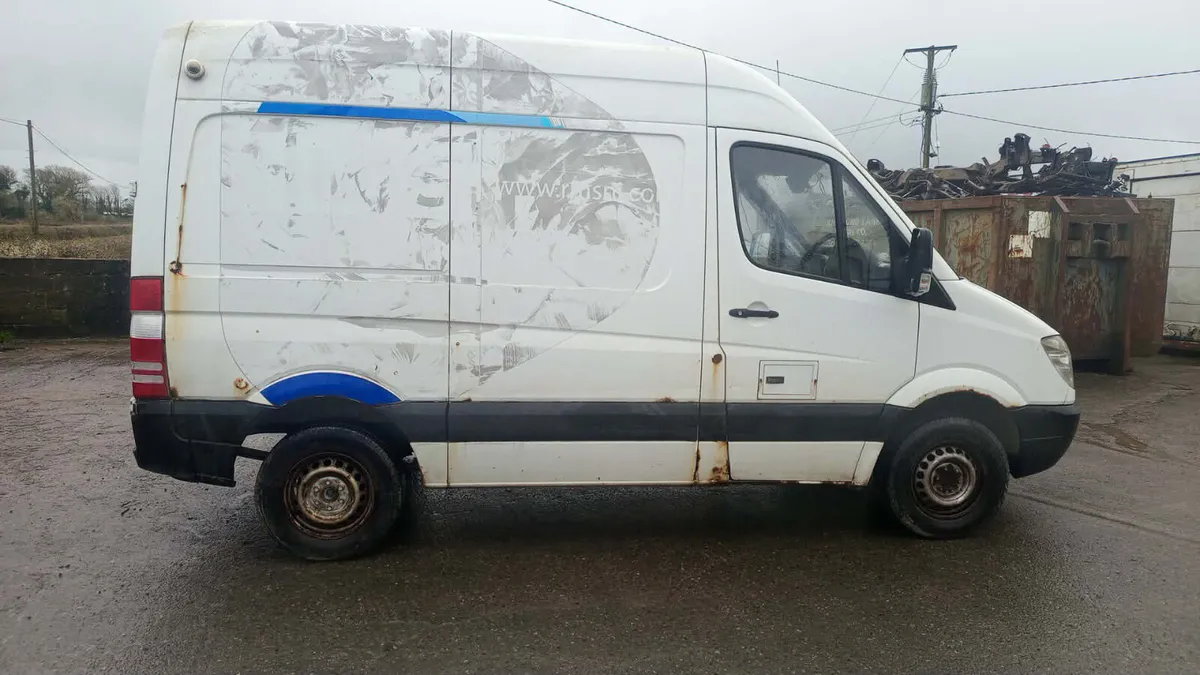 2013 MERCEDES SPRINTER 2.1 DIESEL FOR BREAKING - Image 4