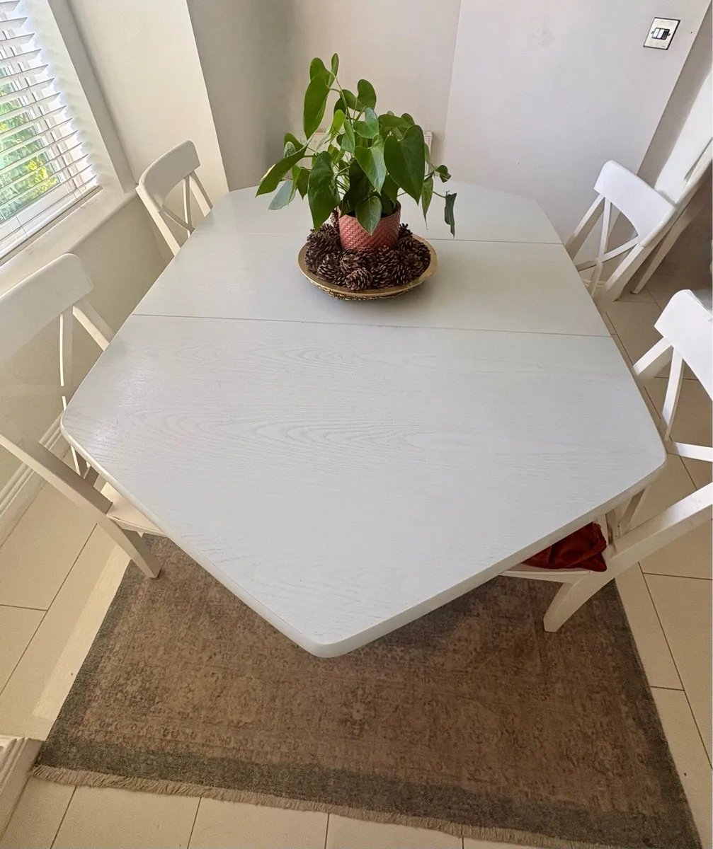Kitchen table & 4 chairs free to collect €0 - Image 2