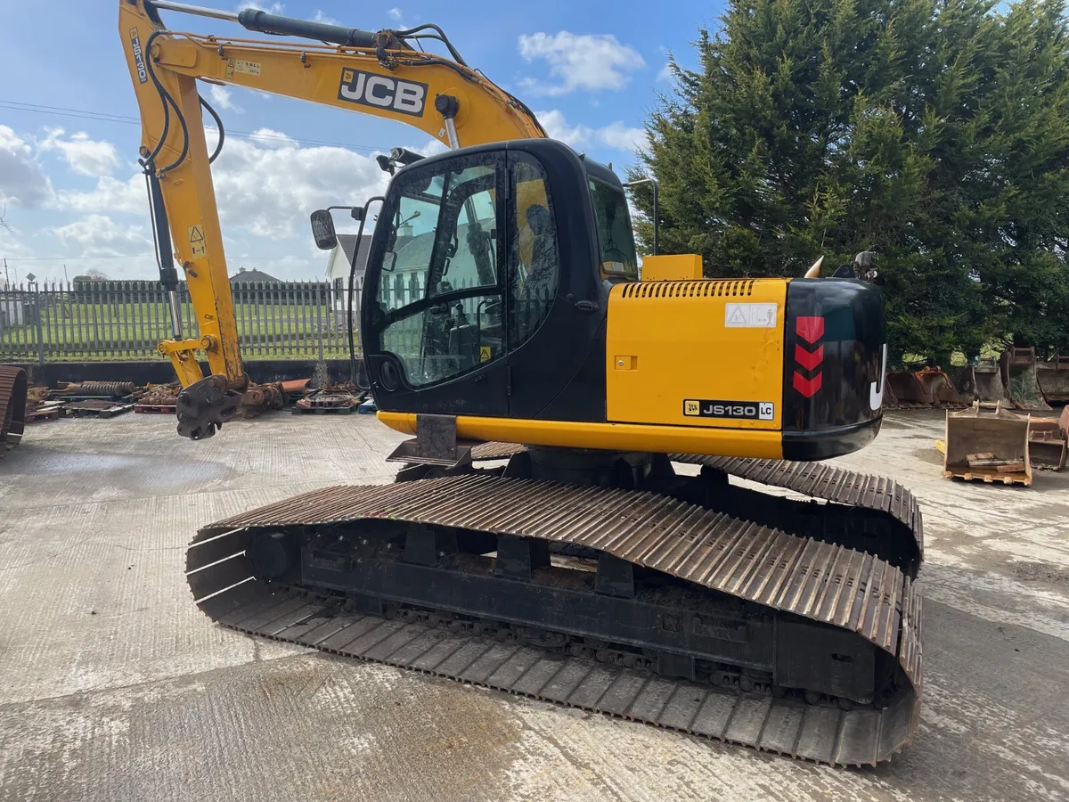 JCB JS130LC Bogmaster - Image 2