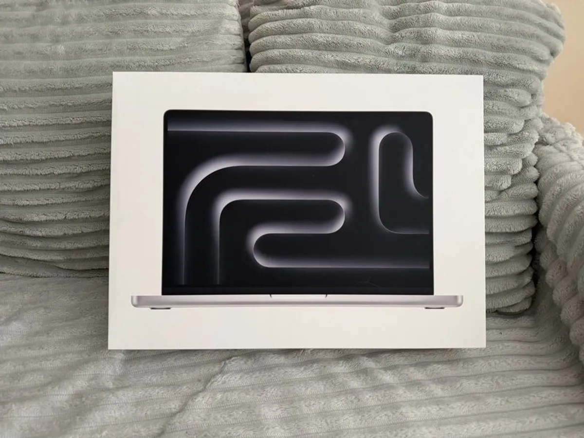 MacBook Pro 14.2 inch 24GB unified memory 512GB SSD - Image 1