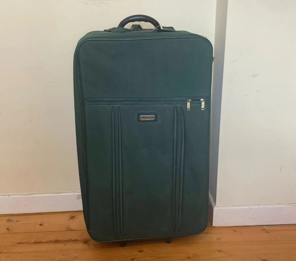 Large Luigi Rossi Suitcase – Rolling Travel Case - Image 3