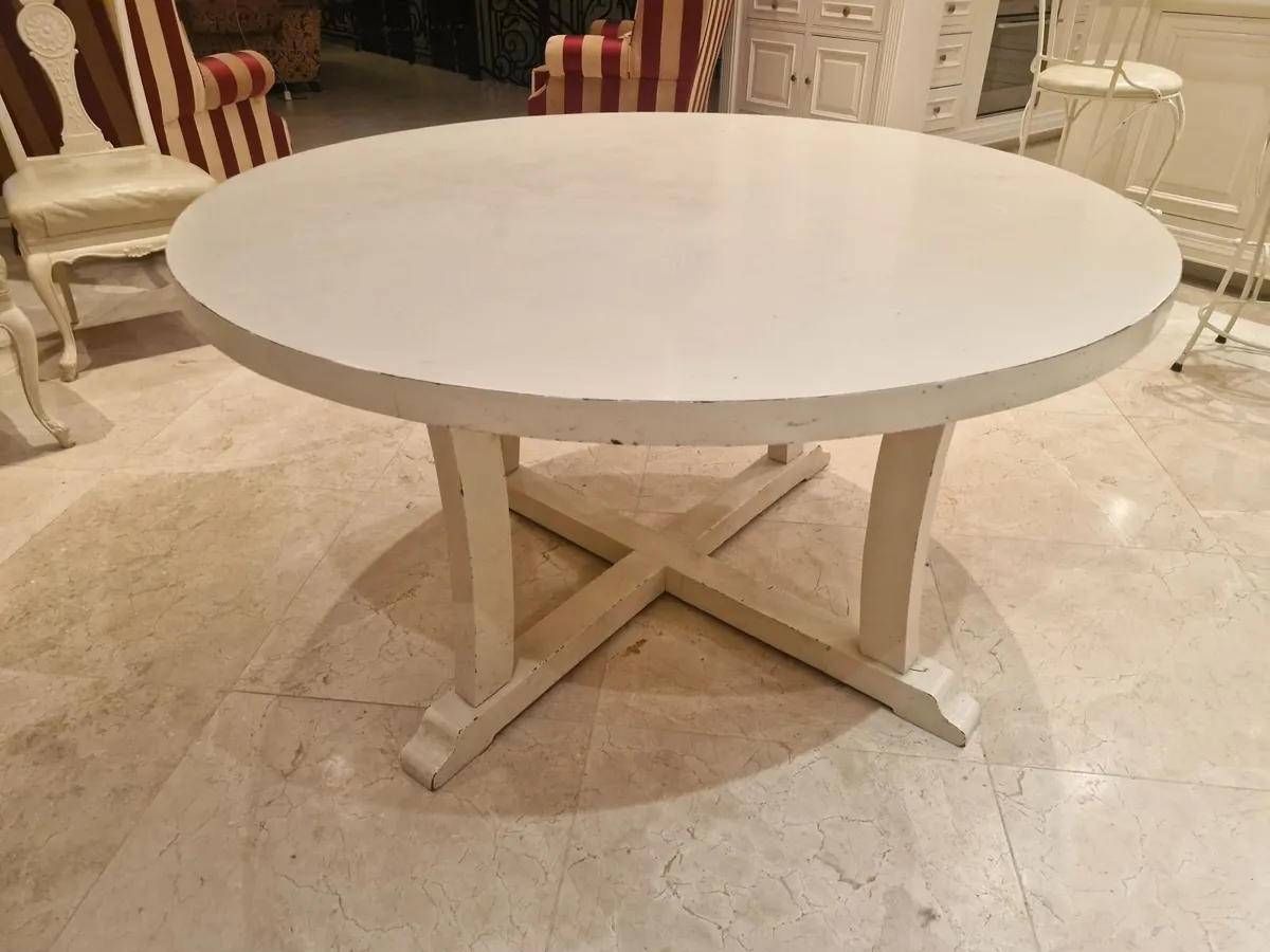 Dining table - Image 2