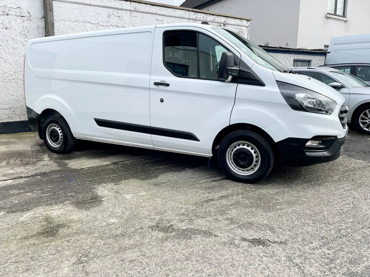 Ford Transit Custom 300L2 2.0TDCI 130BHP LWB,2023 - Image 2