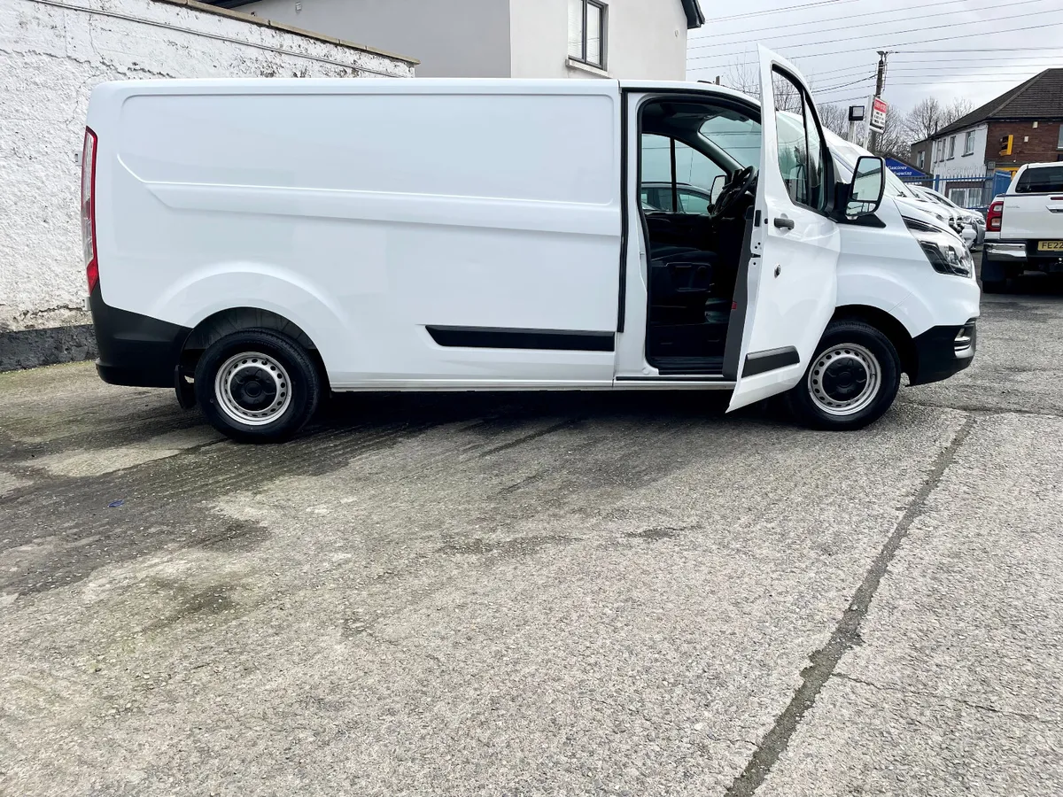 Ford Transit Custom 300L2 2.0TDCI 130BHP LWB,2023 - Image 3