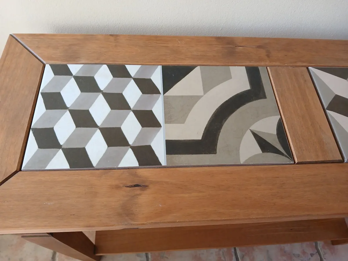 Console Table - Image 4