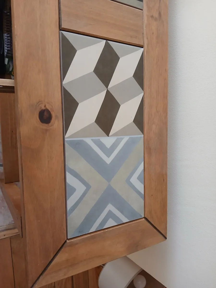 Console Table - Image 3