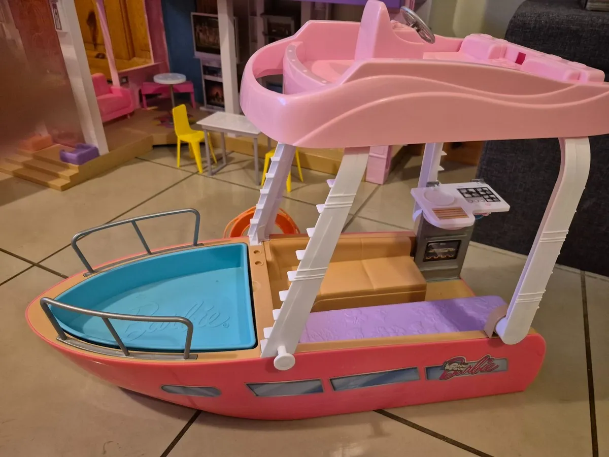 Barbie Dream House and Dream Boat - Image 4