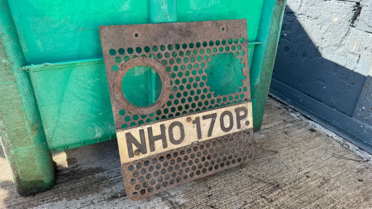 Massey  Ferguson Industrial Original Grill - Image 1