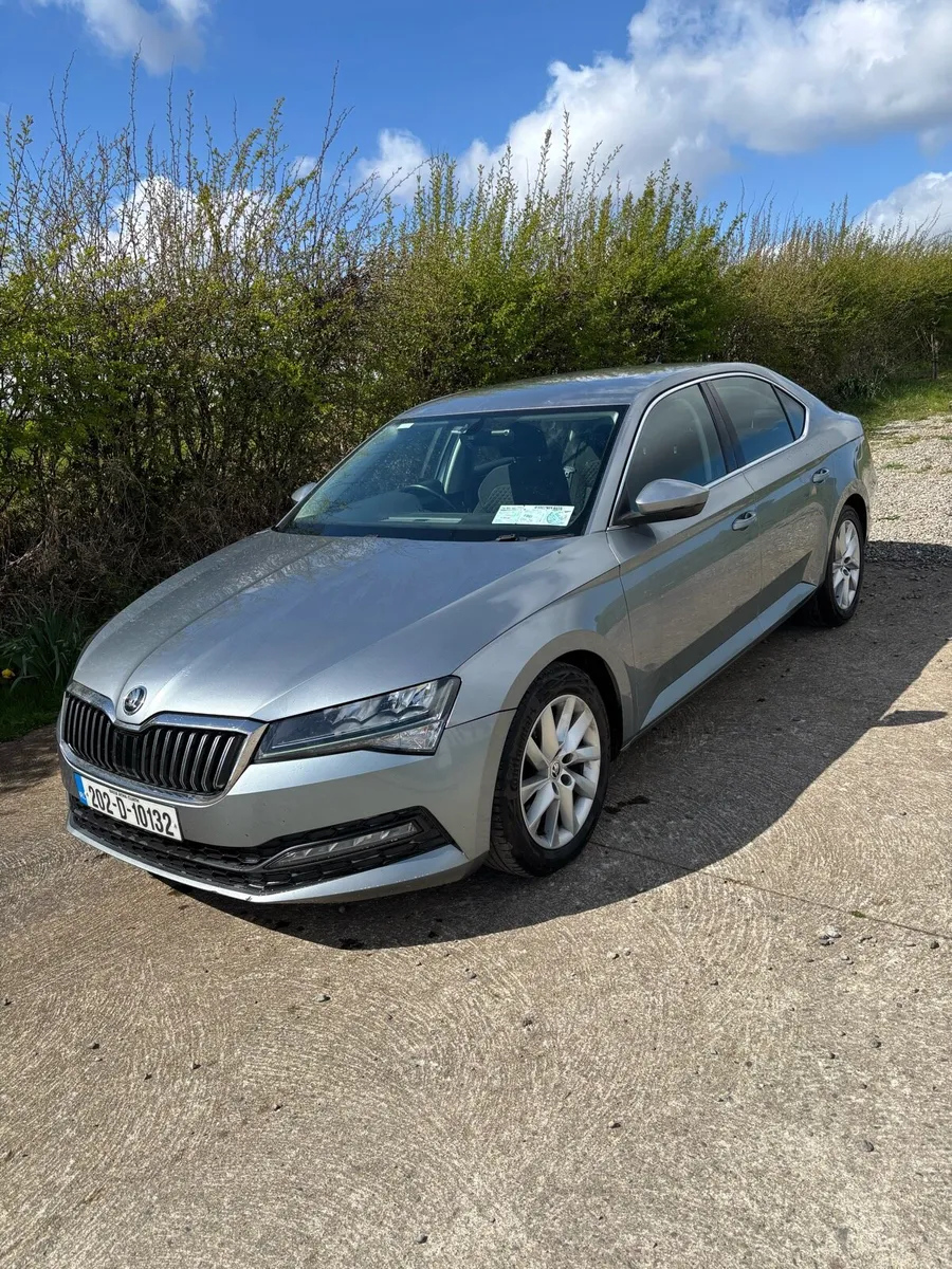 Skoda Superb - Image 1