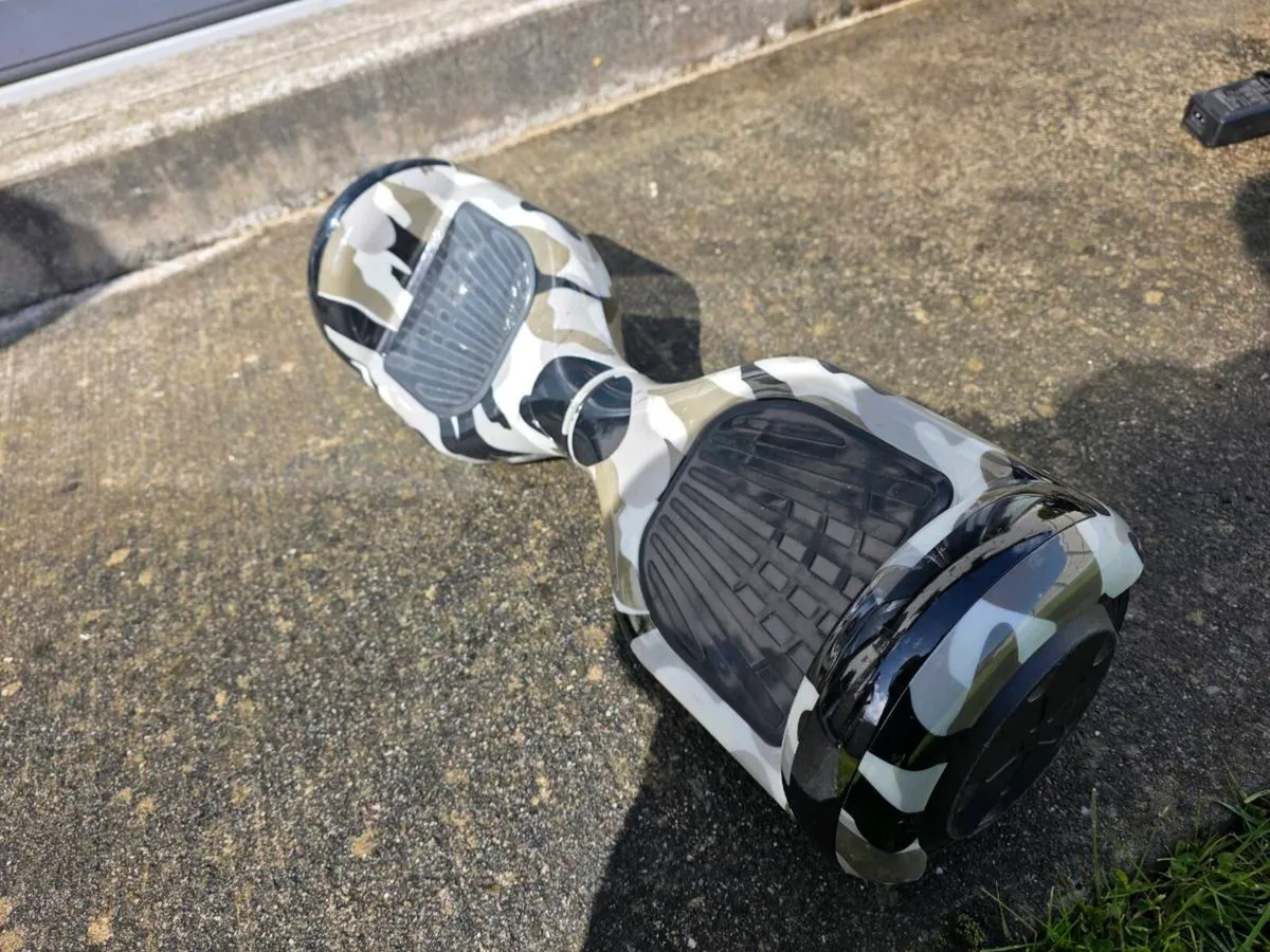 Electric hoverboard - Image 1