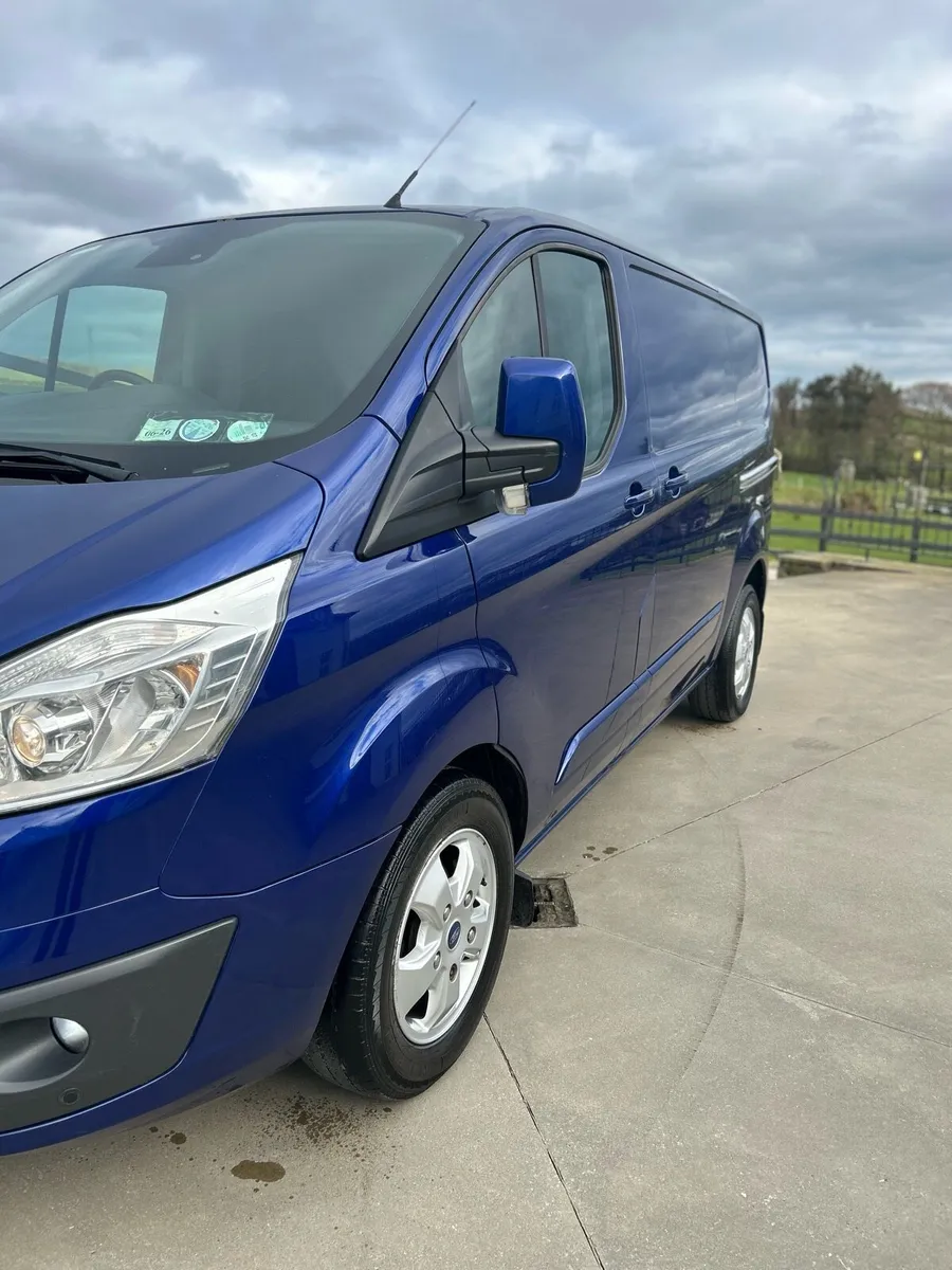 Ford Transit custom Limited 270 - Image 2