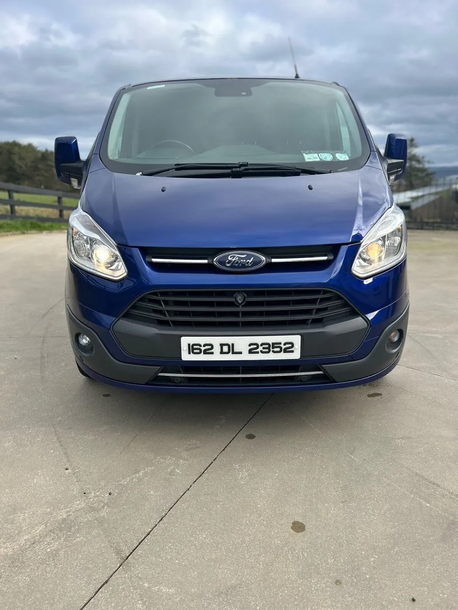 Ford Transit custom Limited 270 - Image 3