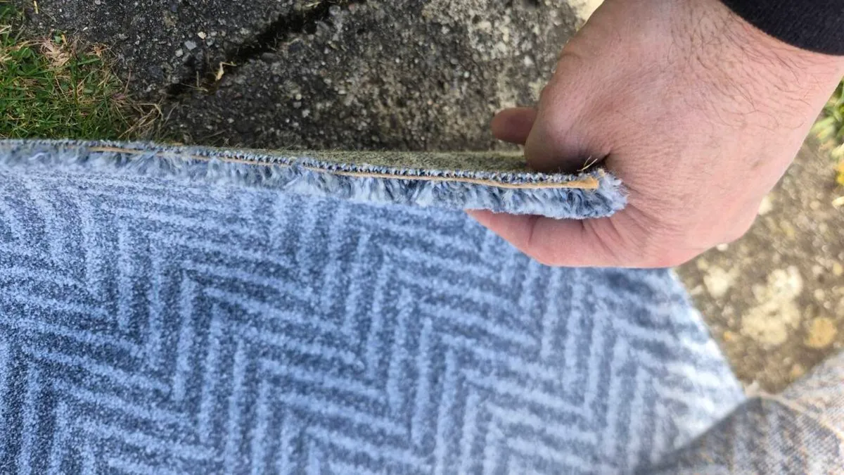 Carpet for stairs - Image 1