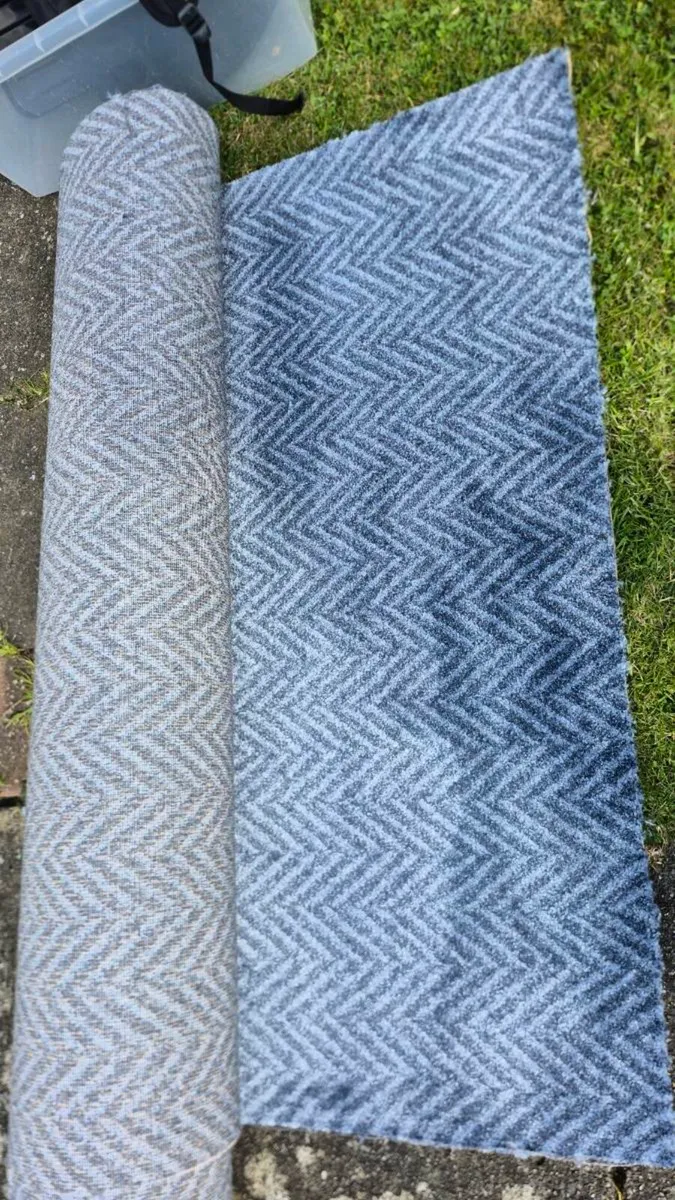 Carpet for stairs - Image 2
