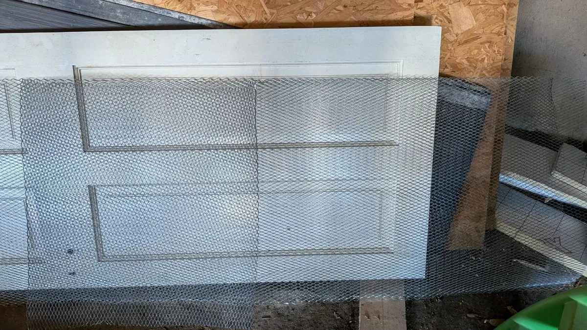 Expanding metal 8x2'3 - 2 and 1/2 sheets