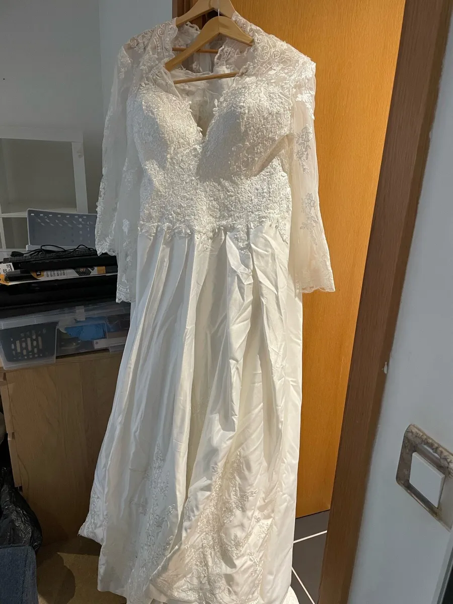 Wedding Dresses x 3 - Image 3