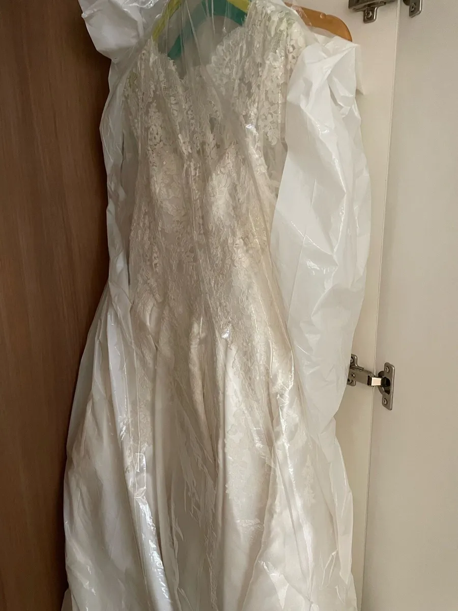 Wedding Dresses x 3 - Image 4