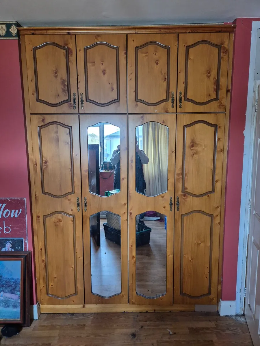 Free Bedroom Furniture - Image 1