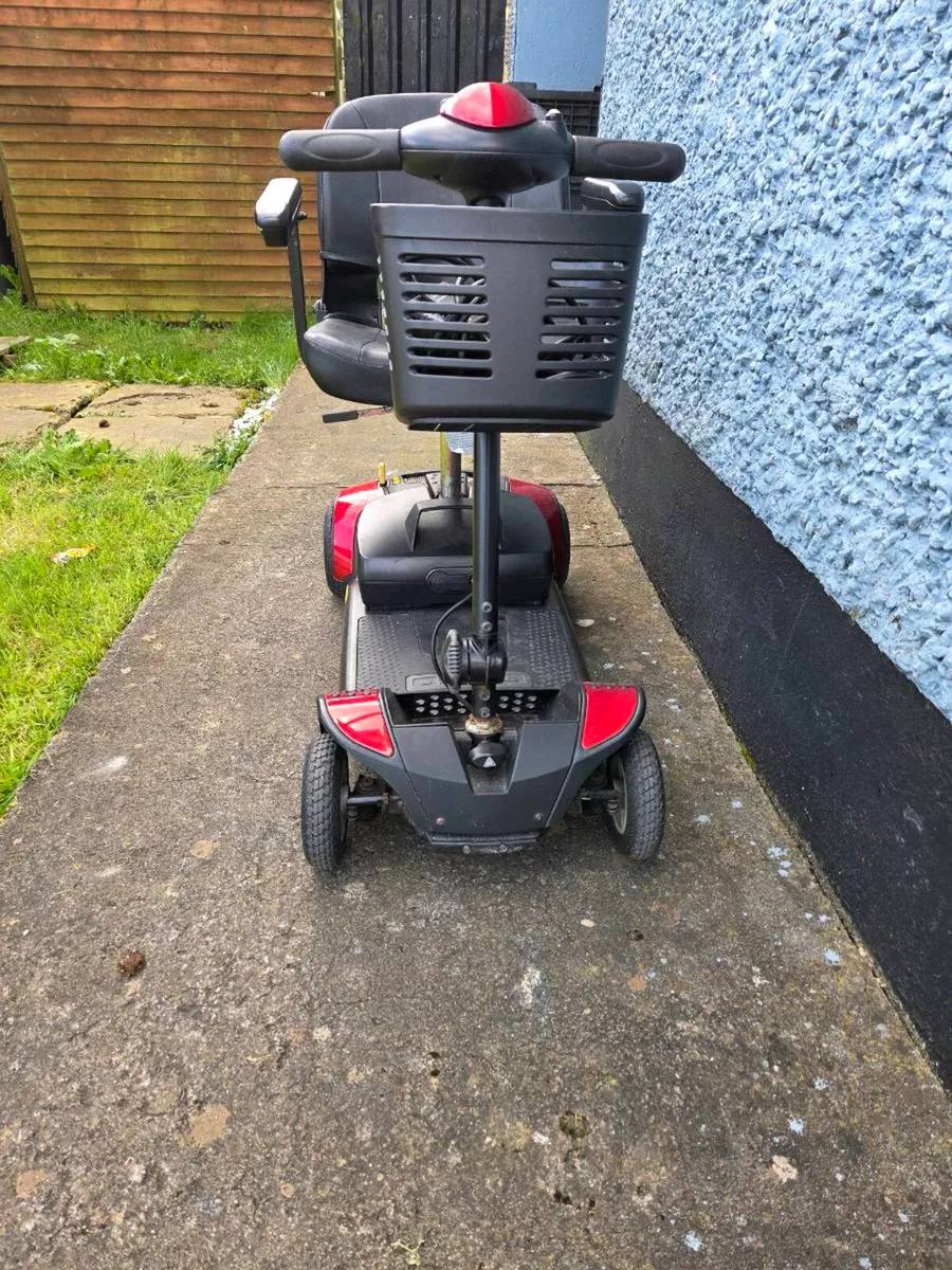 Go go elite traveller mobility scooter - Image 1