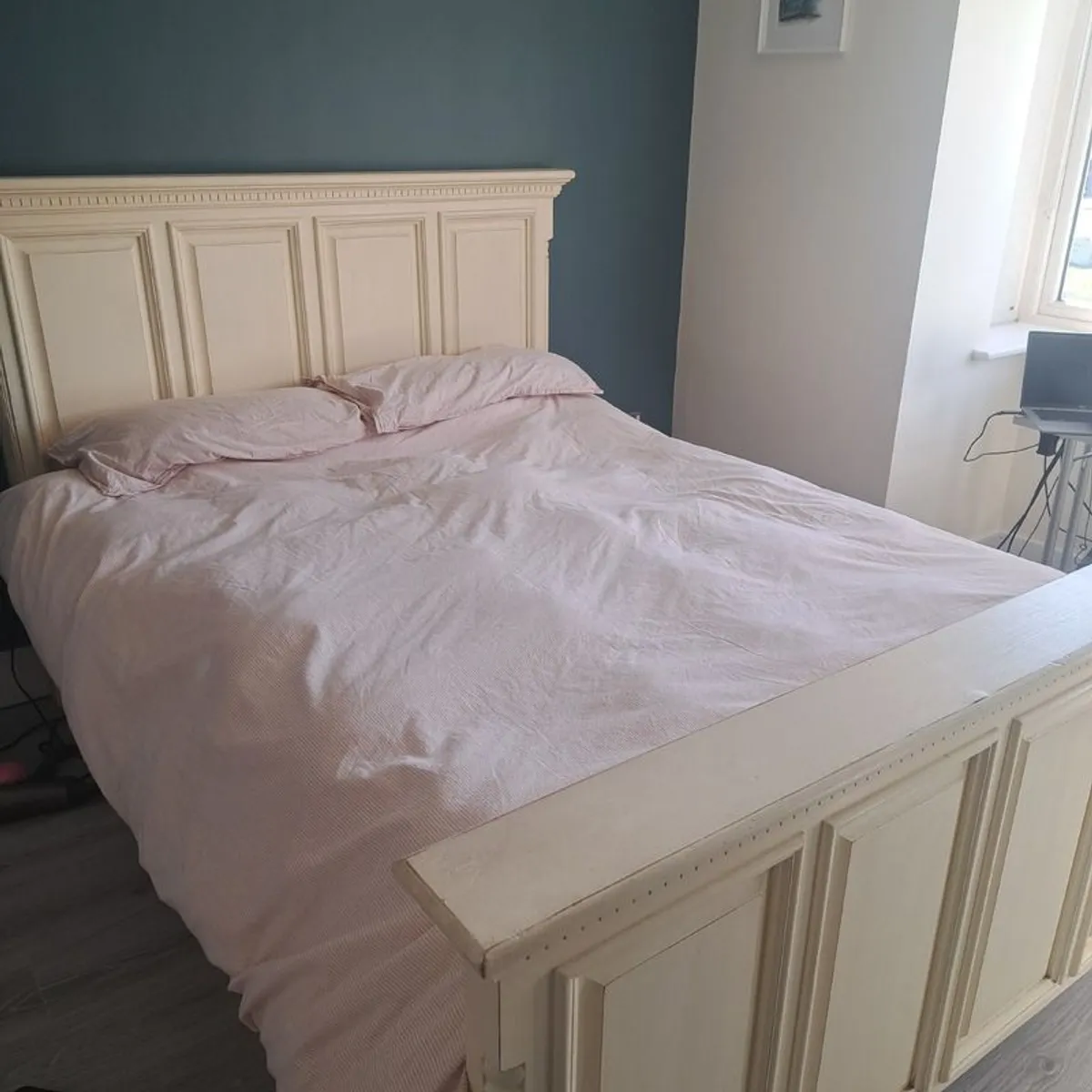 Solid oak bed - Image 1