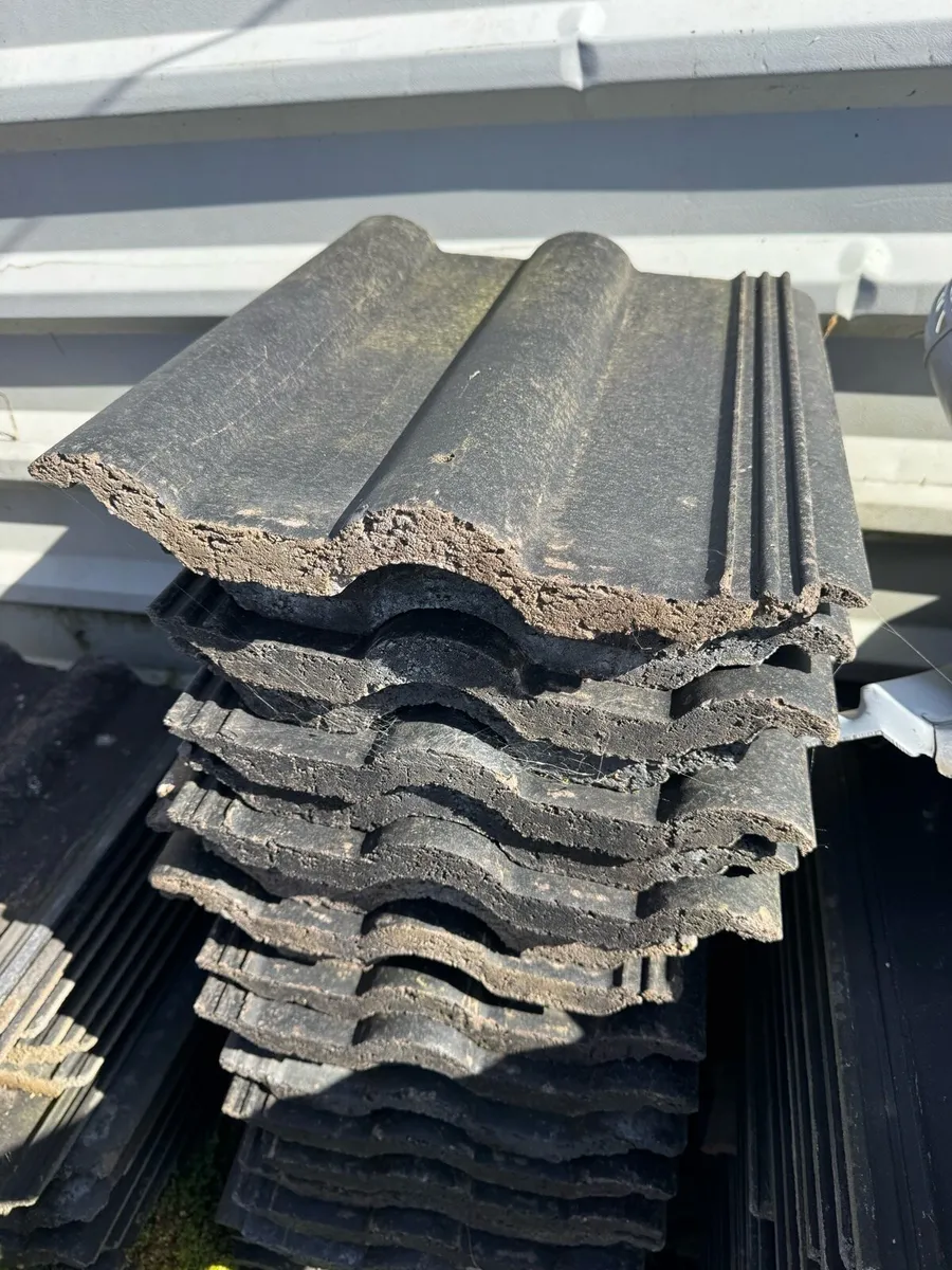 Slates and tiles. - Image 3