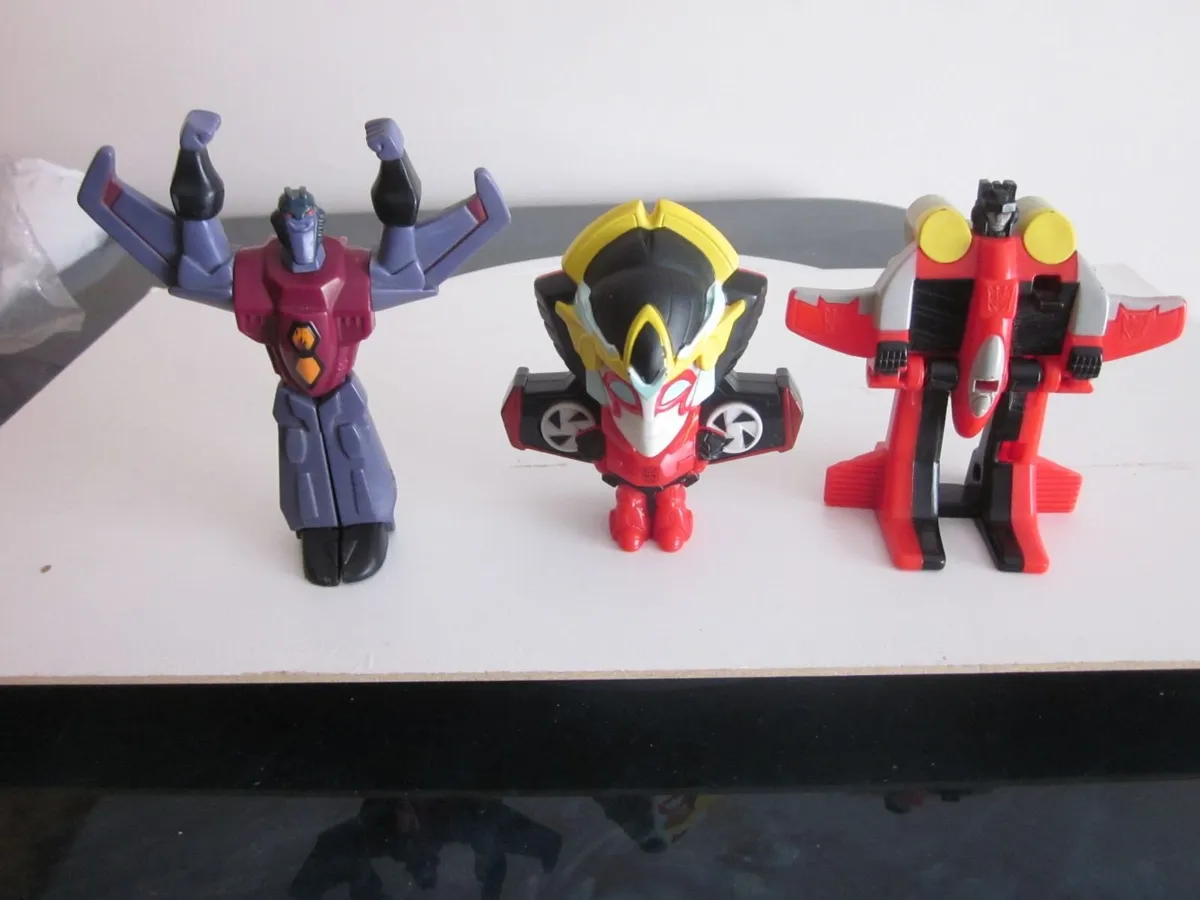 Mc Donalds Transformers Armada StarscreamX3 - Image 1