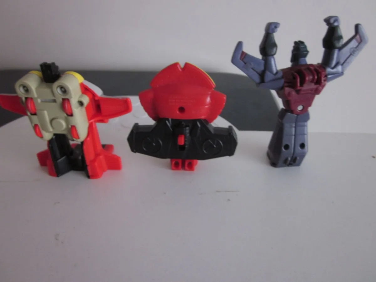Mc Donalds Transformers Armada StarscreamX3 - Image 3