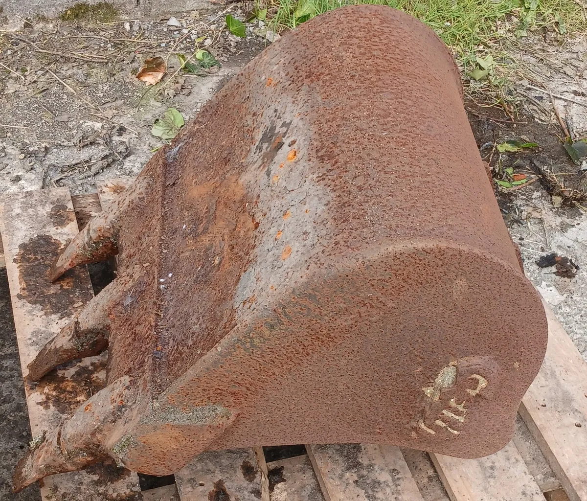 18 inch bucket - Image 4