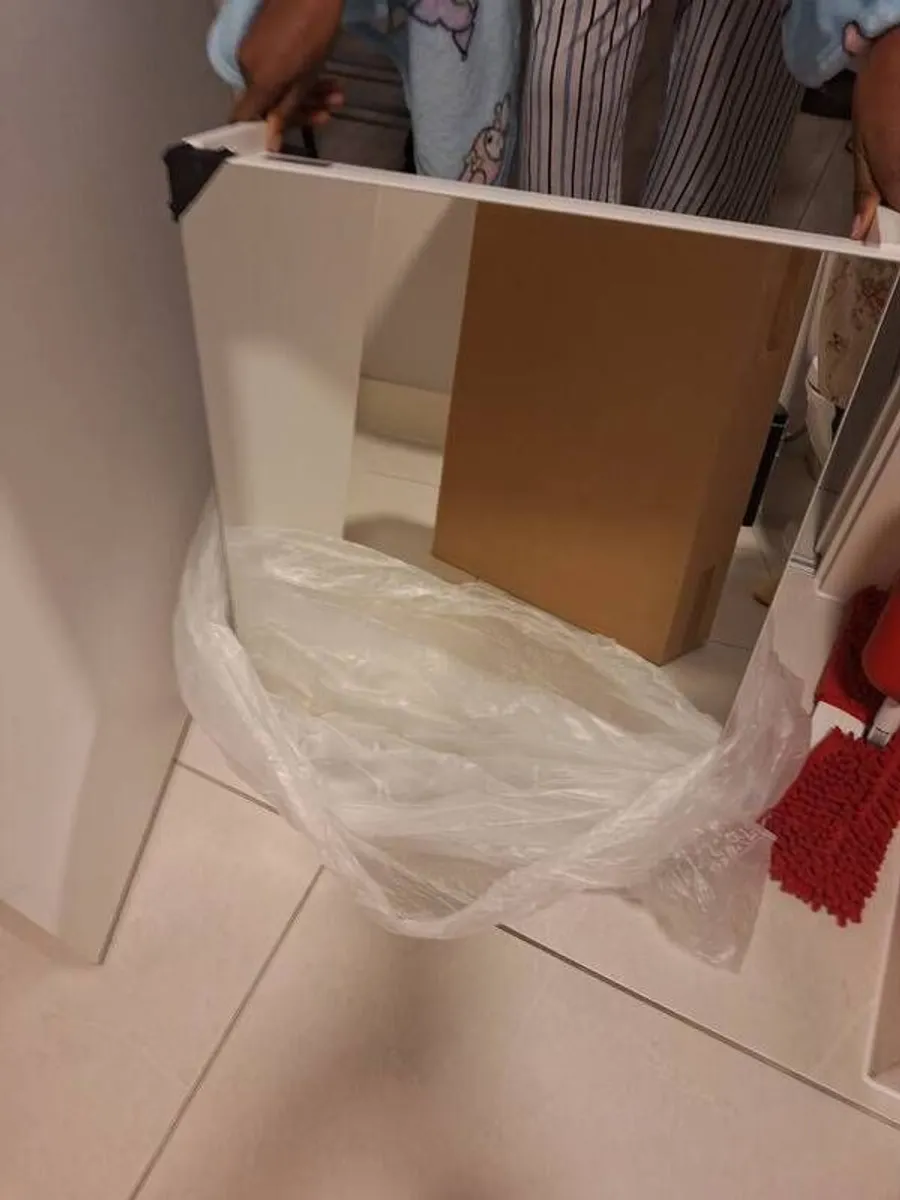 2 Bathroom mirrors - Image 3