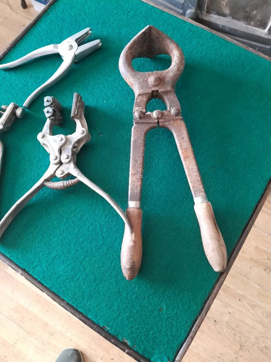 Vintage farm tool - Image 1