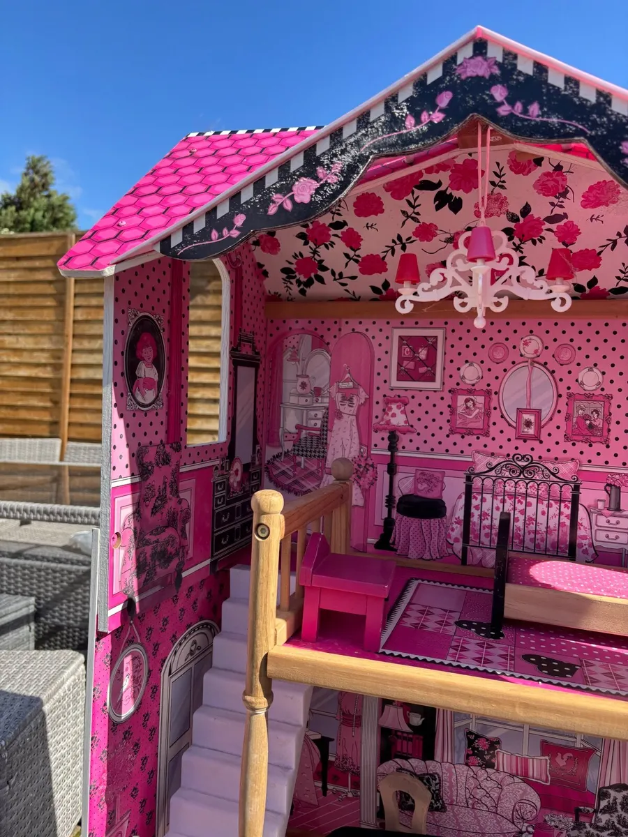 Dolls house - Image 4