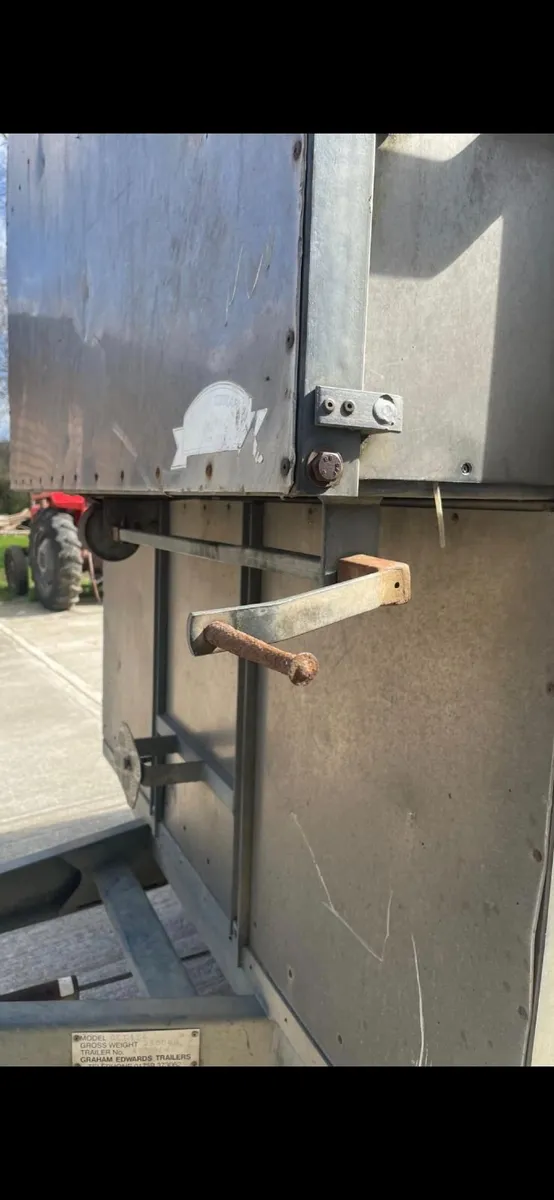 Cattle box - Image 4