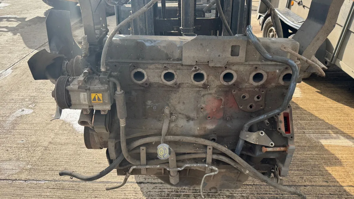 New Holland 6 Cylinder Engine - Image 4