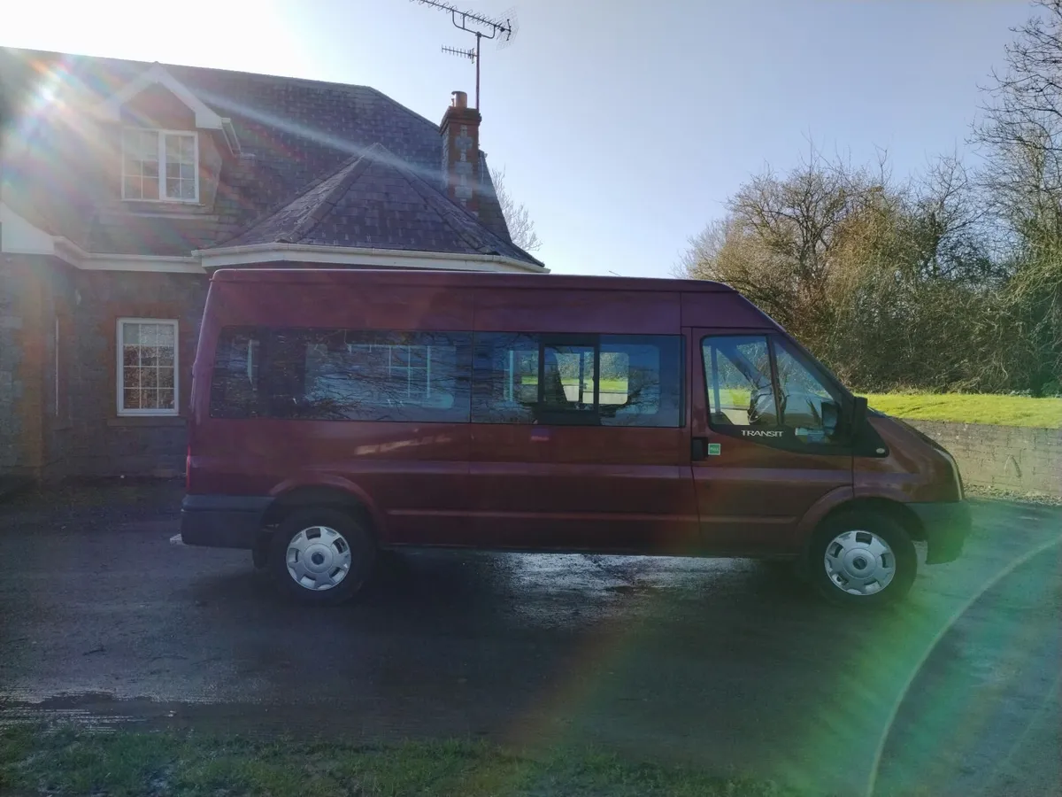 Minibus - Image 1