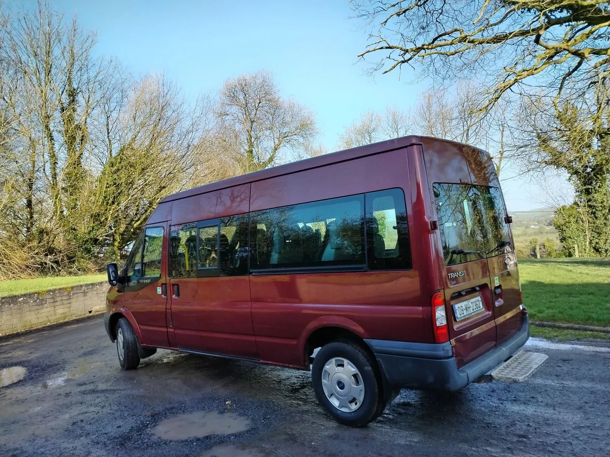 Minibus - Image 2