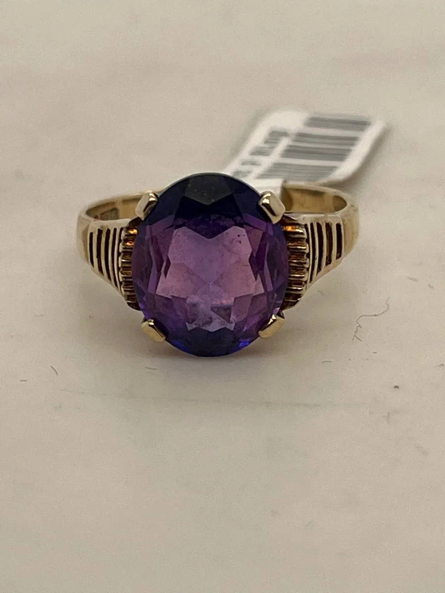9k gold purple stone ring. - Image 1