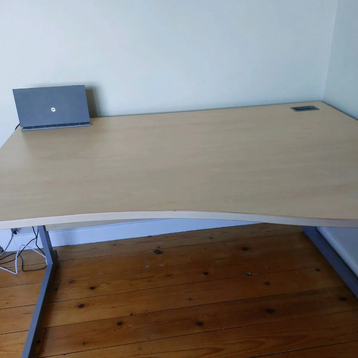 Office desk - Image 2