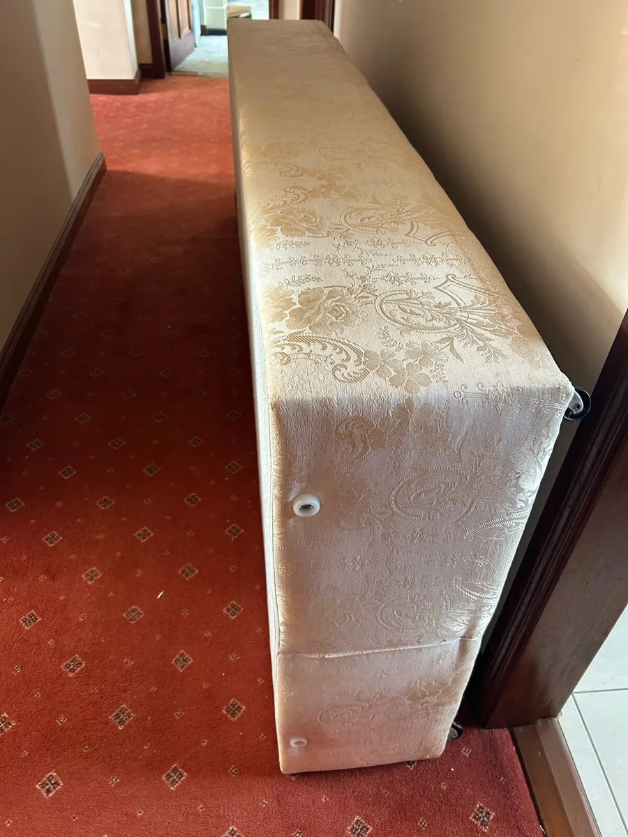 Single bed and mattress - Image 2