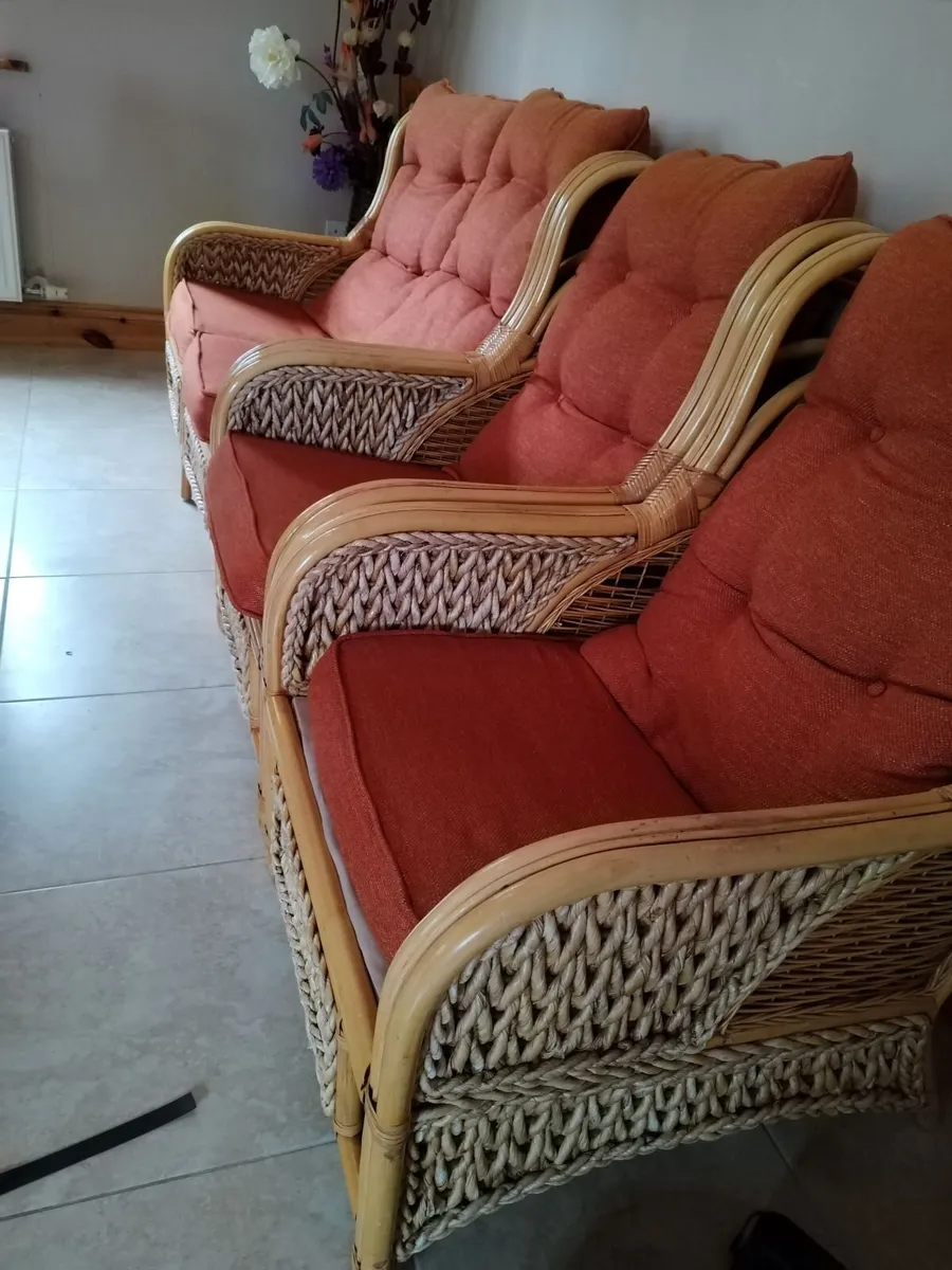 Wicker furniture - Image 1