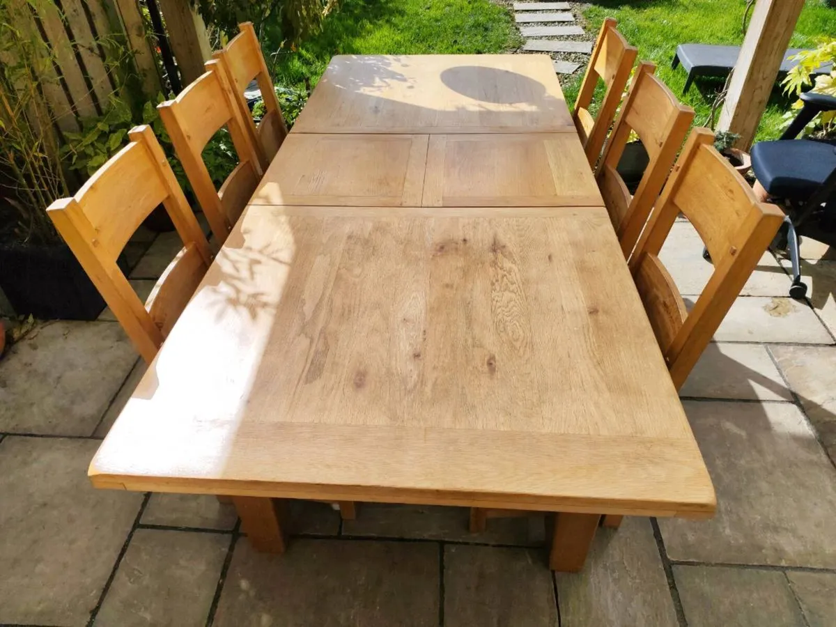 Large oak table - Image 1