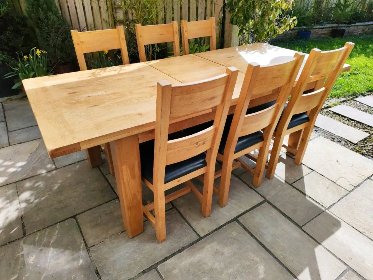 Large oak table - Image 2