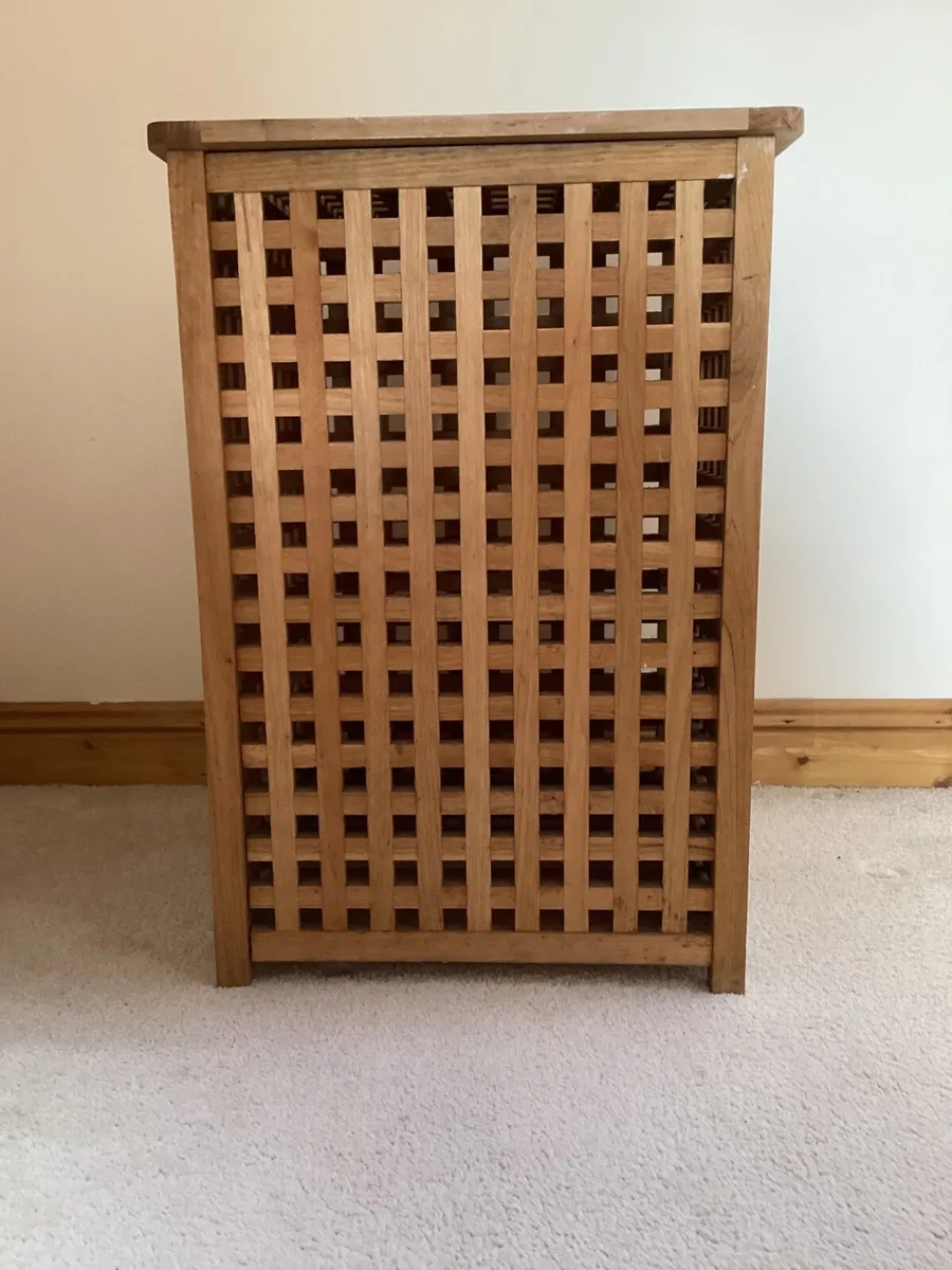 Wooded storage unit - Image 2