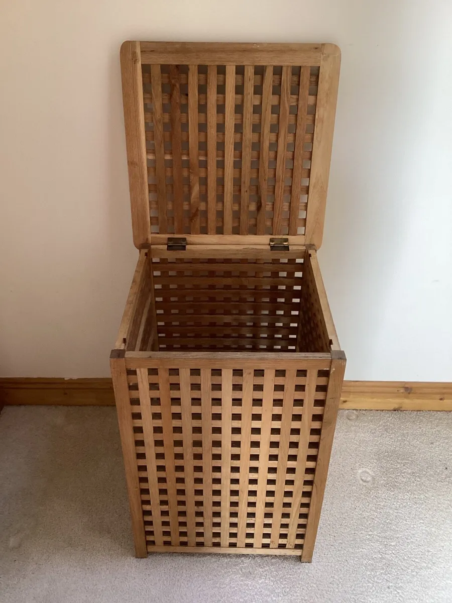 Wooded storage unit - Image 4