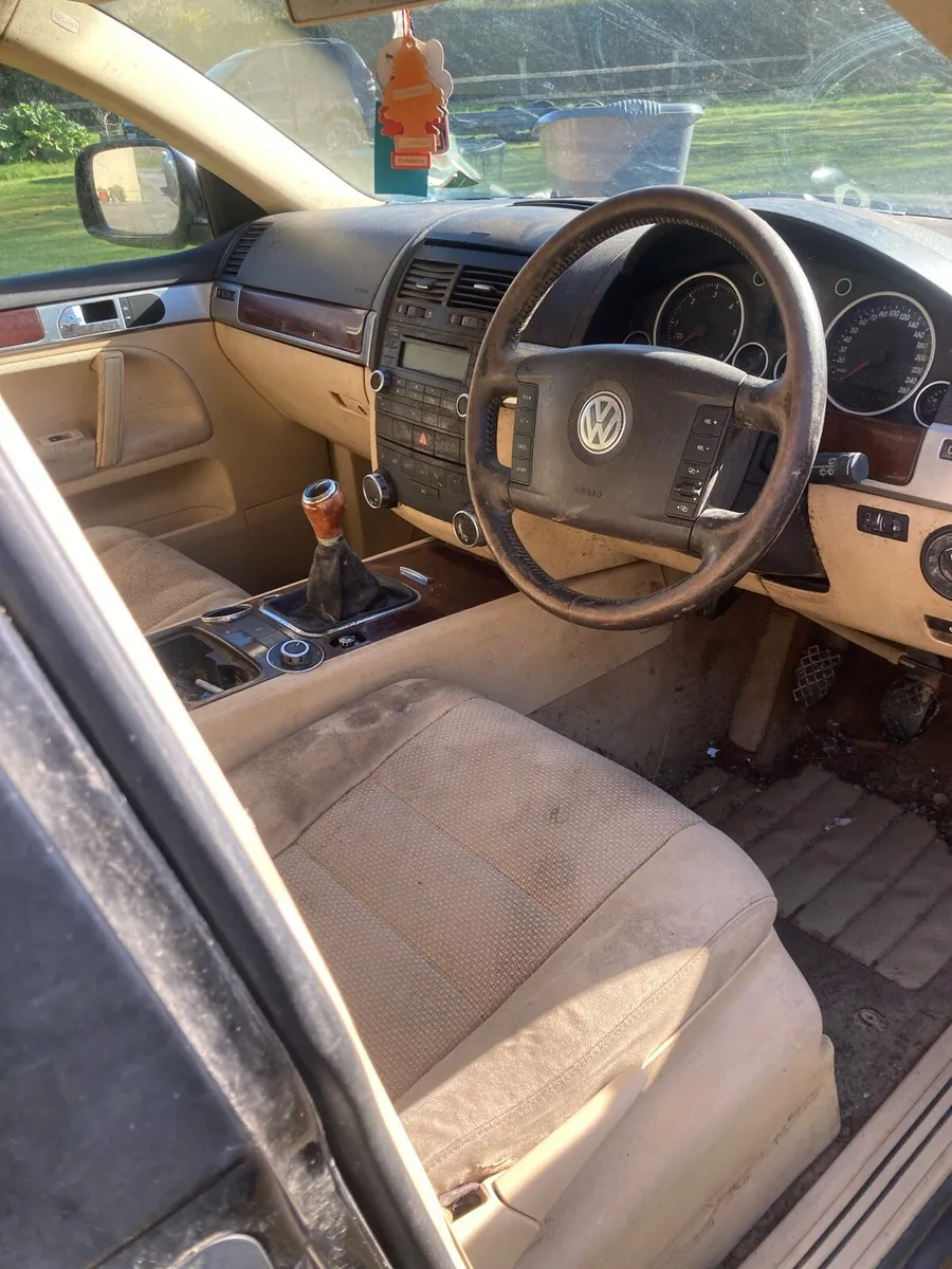 Volkswagen Touareg - Image 2